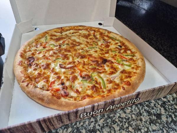 Served at Salt N Vinegar Takeaway in Dunfermline 
